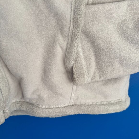 The North Face Fleece Jacket Women's White Fuzzy Warm Soft Outdoors - M - Picture 3 of 7